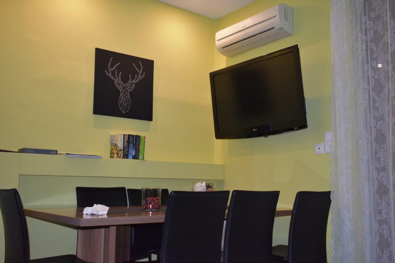 Apartment Alexandra นาฟปลิโอ ภายนอก รูปภาพ